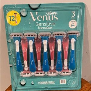 Venus Sensitive Disposable Razors - Blue and Pink